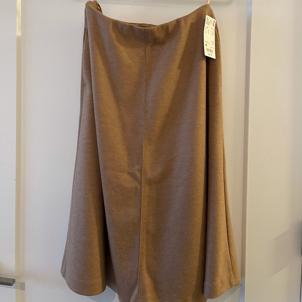 Uniqlo long skirt size medium